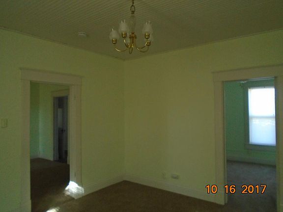 3rd image of 1729 Pinion Ave
