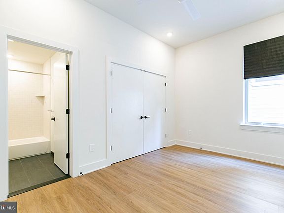 4th image of 630-34 Federal St #204