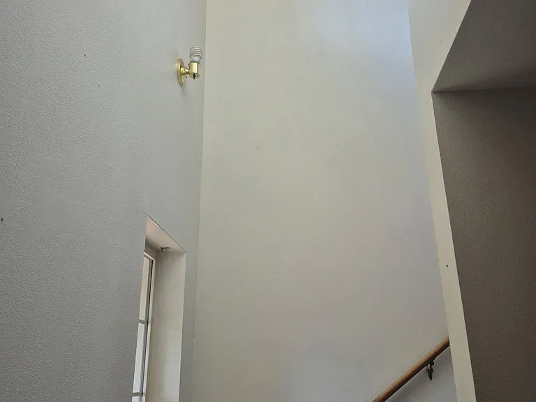 202 W Lovett St #202 — Photo 9