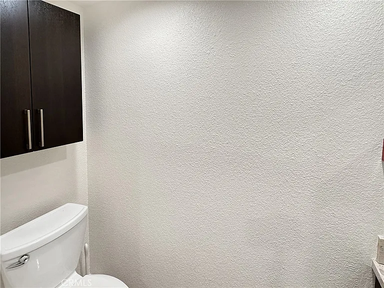 965 E Del Mar Blvd #6 — Photo 10