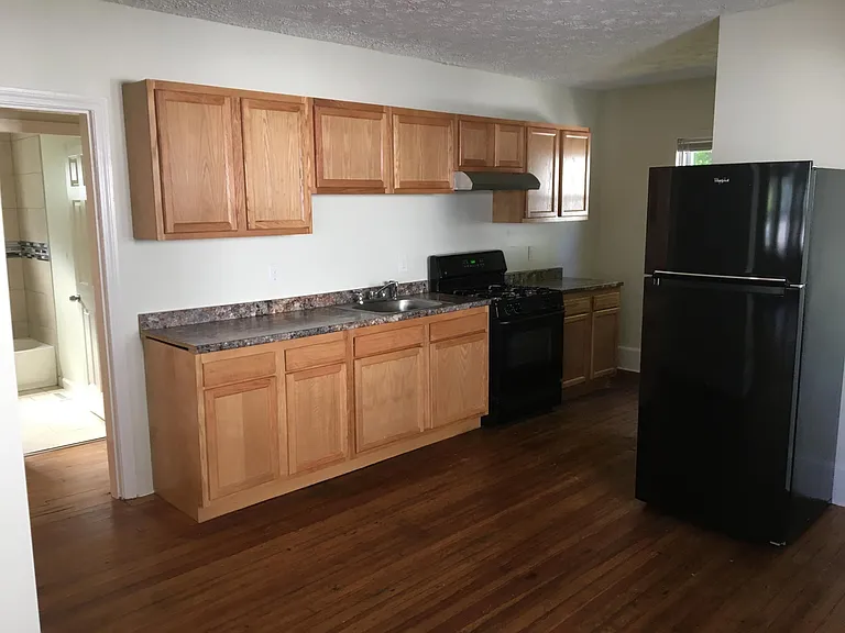 118 Commonwealth Ave — Photo 6