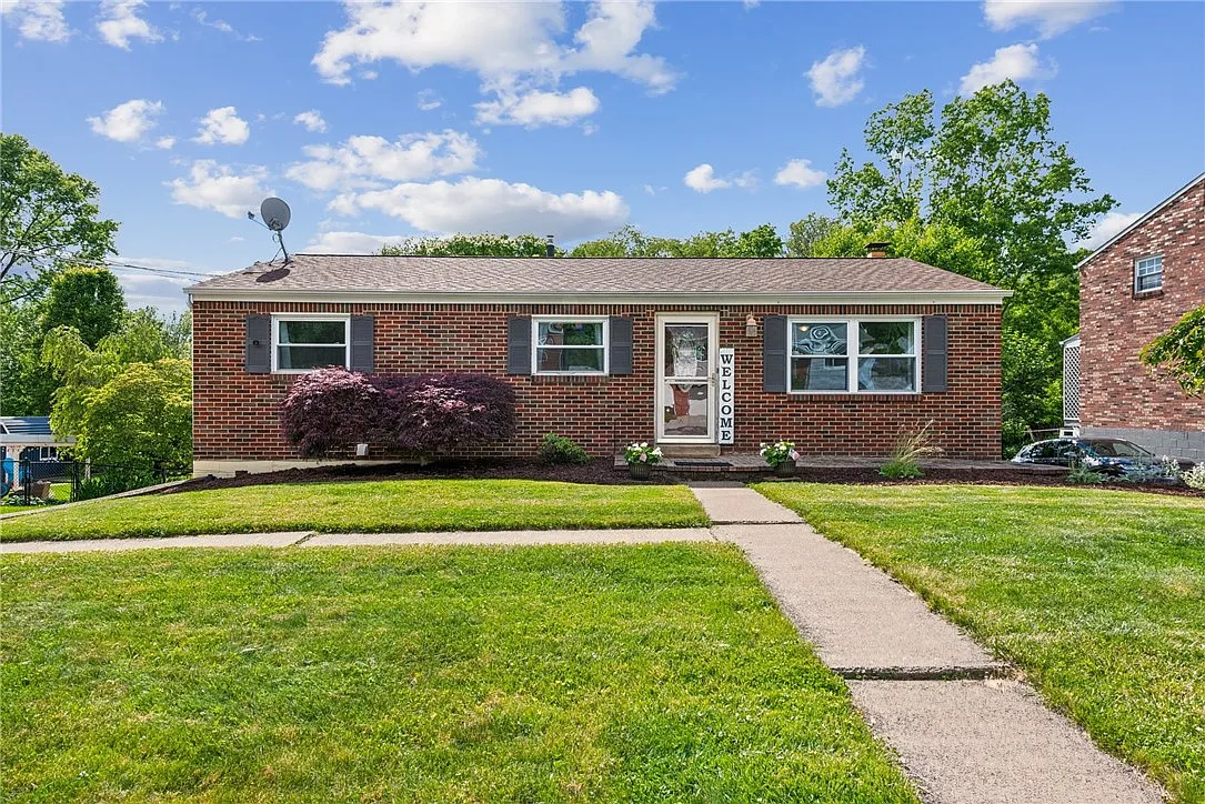 528 Rainier Dr photo 1