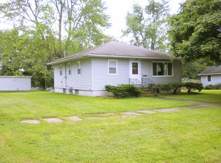 803 S Stone St, Sigourney, IA 52591