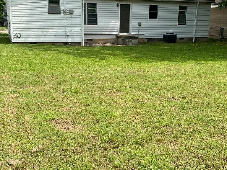 1413 Corinne Dr — Photo 4