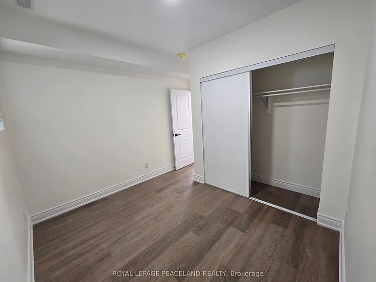 558 Spadina Cres #LANEWAY HSE LWR — Photo 6