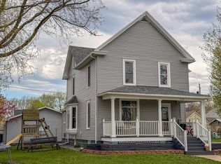 419 3rd St SE, Hampton, IA 50441