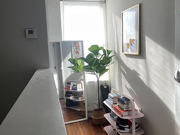 5th image of 3010 Richmond St Unit C
