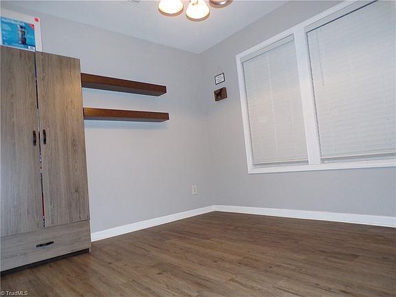 5th image of 5205 Lambeth Farm Ln