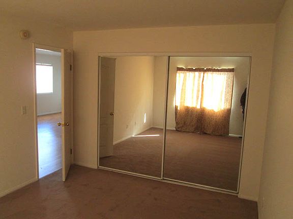 5th image of 714 Anne Ln #714