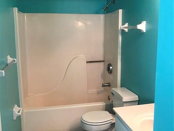5th image of 554 Tallwood St #7.2