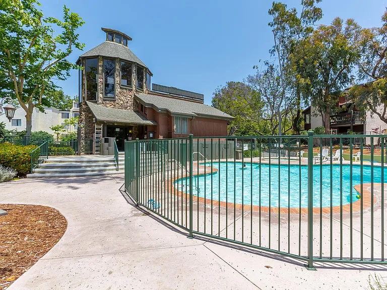4635 Maytime Ln — Photo 65