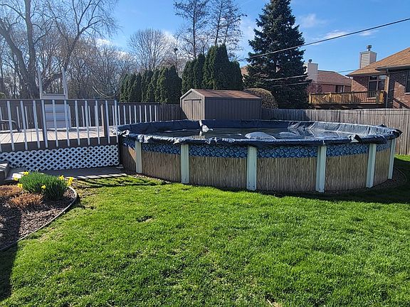 5th image of 6124 W 123rd St