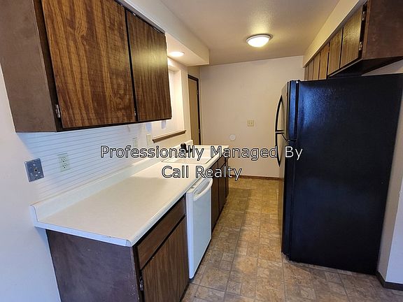 3rd image of 1008 E Courtland Ave