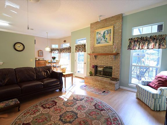2nd image of 1479 Mallard Landing Blvd