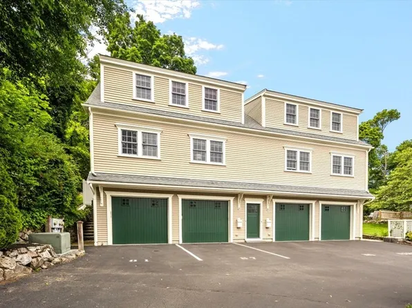 87 North St #87, Hingham, MA 02043