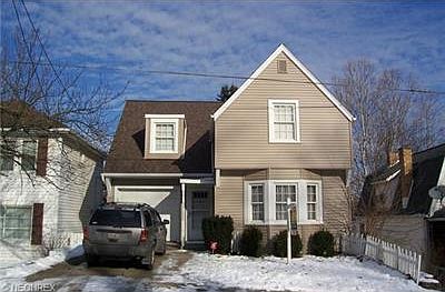 1st image of 935 Montgomery St
