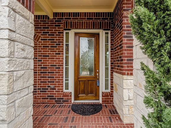 2nd image of 5218 Birch Falls Ln