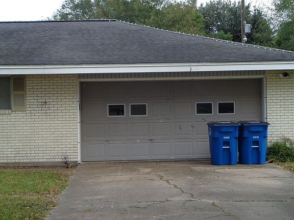 5th image of 158 Ridgewood St