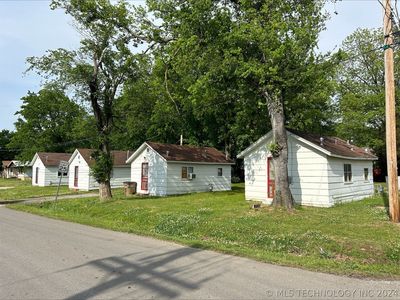 402 N Main St, Wagoner, OK, 74467