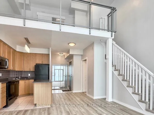 223 Webb Dr, Mississauga, ON