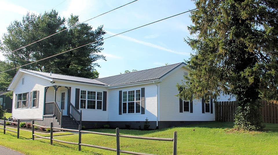 1st image of 1126 Distel Ln