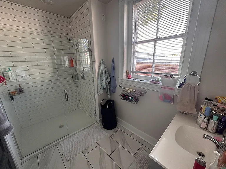 411 N Allen Ave #3 — Photo 30