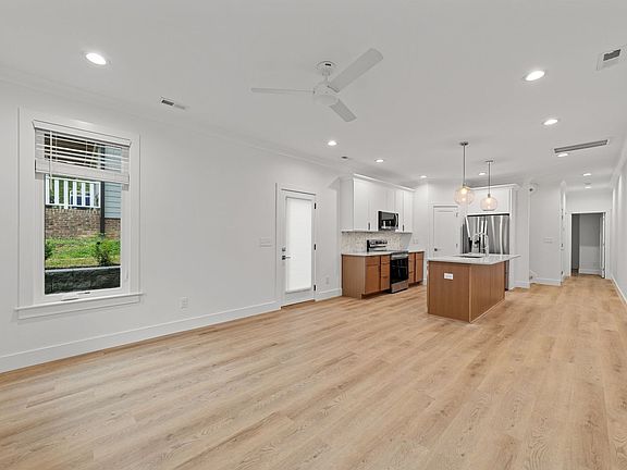 3rd image of 6511 Lincolnville Rd