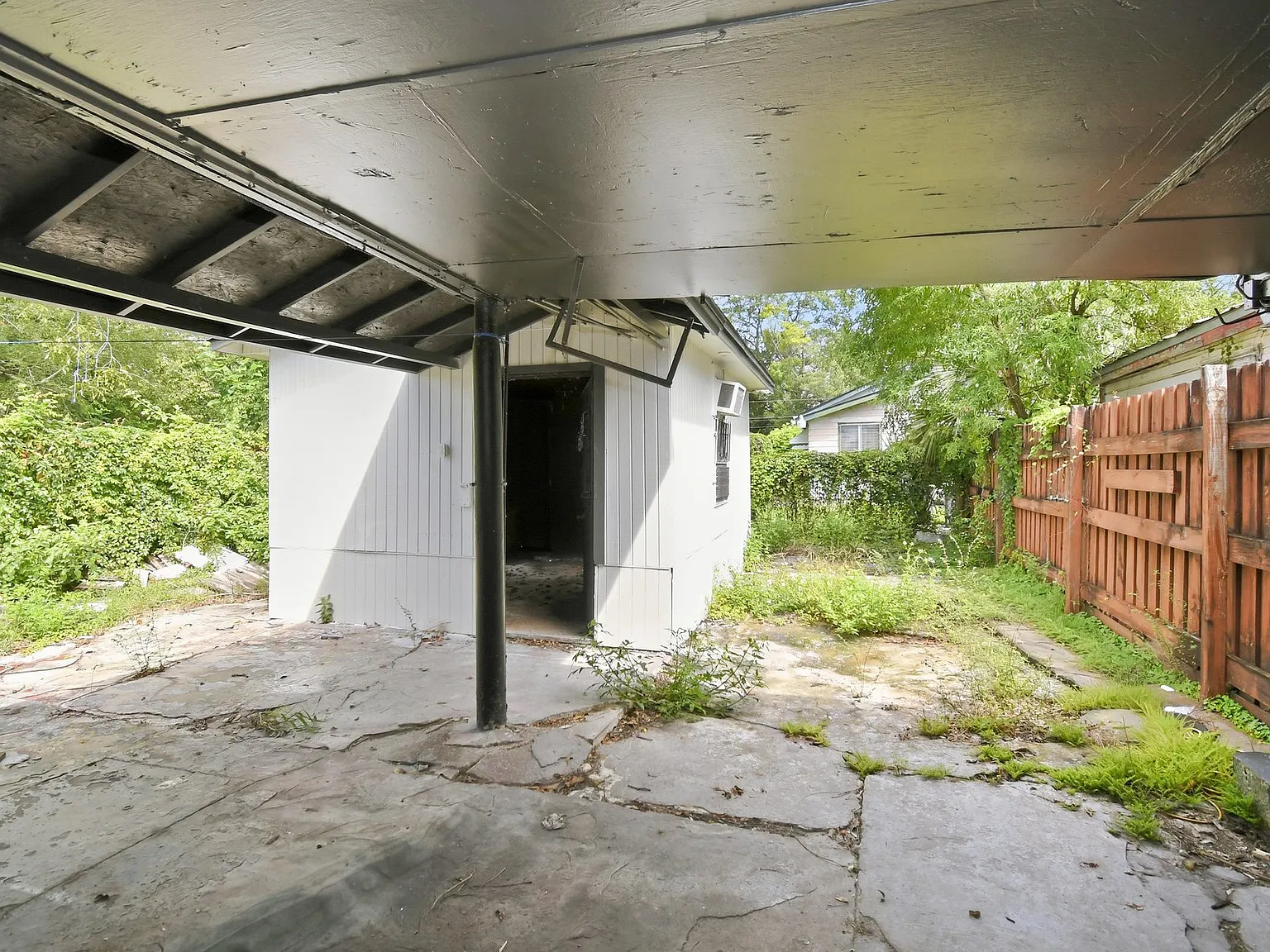 1165 West 24th Street - 1 — Photo 4