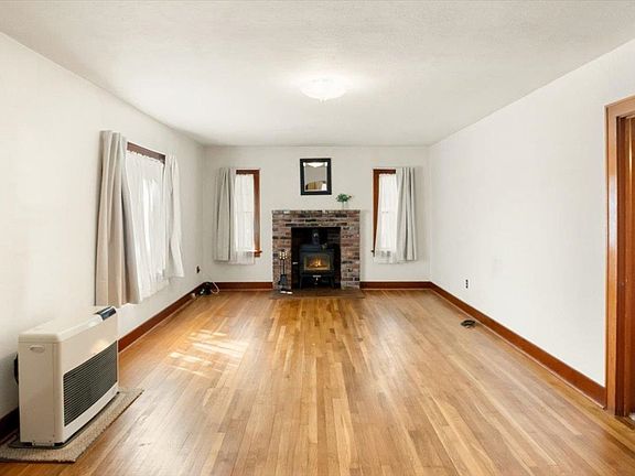 5th image of 612 French St