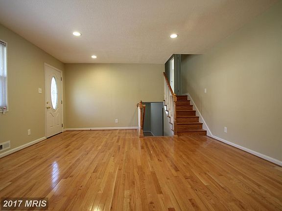 4th image of 12203 Hunters Ln
