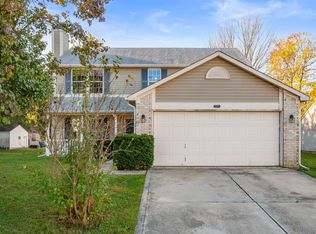 11371 Shady Hollow Ln, Indianapolis, IN