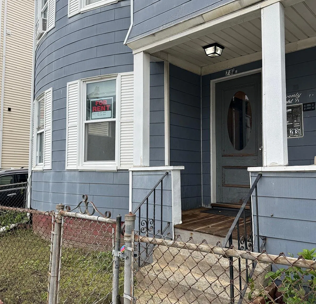 Modern 3 Bedroom Unit in Worcester | $2400/mo | Available 10/01 — Photo 1