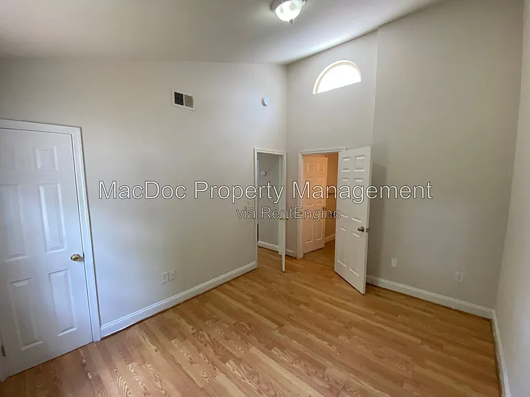 806 Weedon St #A — Photo 13
