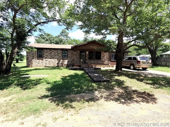 10305 Mesquite, Henryetta, OK 74437