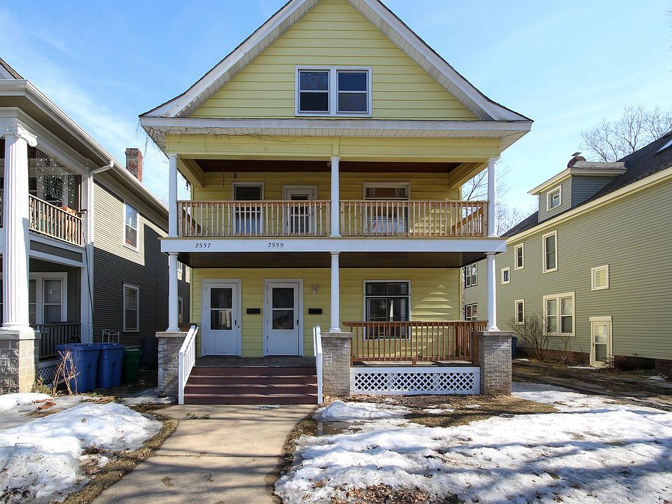 1st image of 2537 Grand Ave S #1