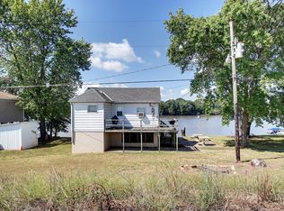 1915 E 365th St, Quincy, IL 62305