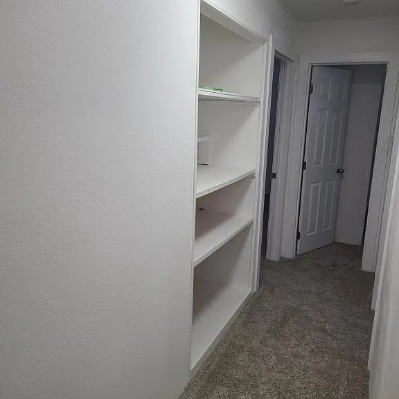 303 E Christina St — Photo 14