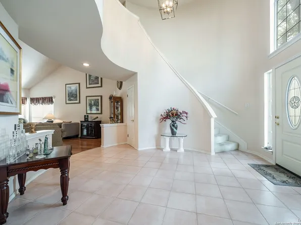 2407 Old Well Dr, San Antonio, TX 78259