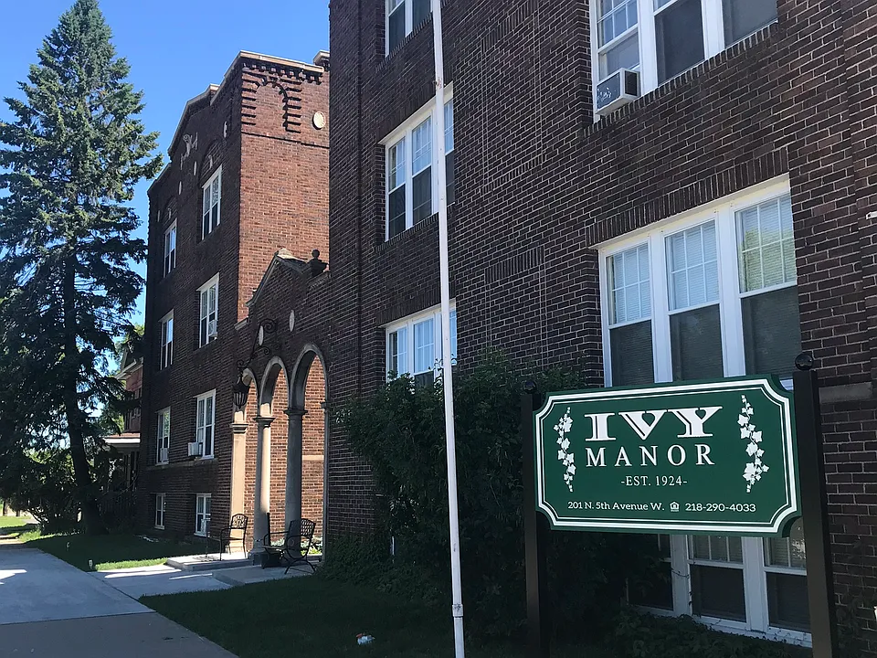 Ivy Manor Apartments