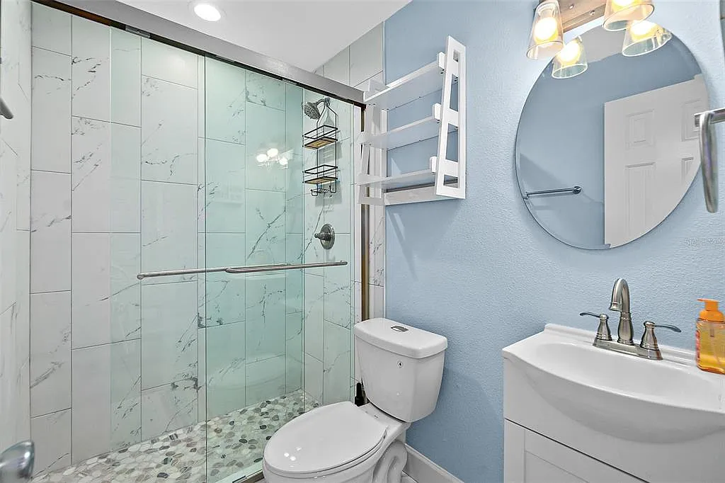 2 bed, 1.0 bath, 800 sqft, $1,850 — Photo 4