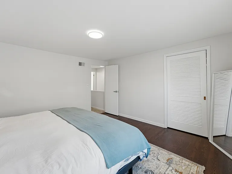 221 S Maple Ave #C — Photo 16