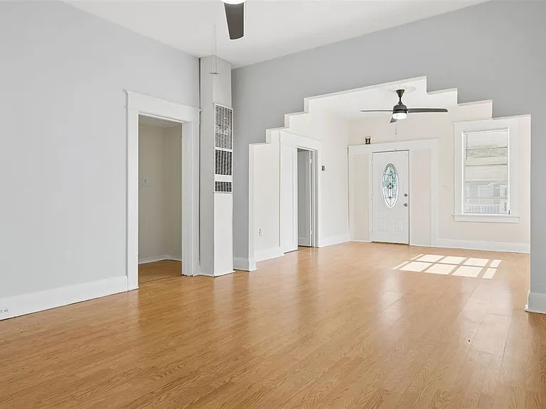 1017 E 23rd Ave — Photo 10