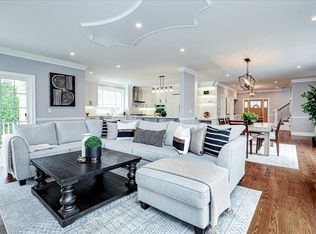 113 Hunnewell St, Needham, MA 02494