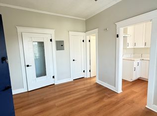 194 W 41st Pl #11, Los Angeles, CA 90037