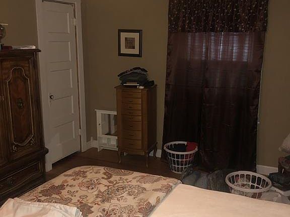 2nd image of 4300 Barnett St