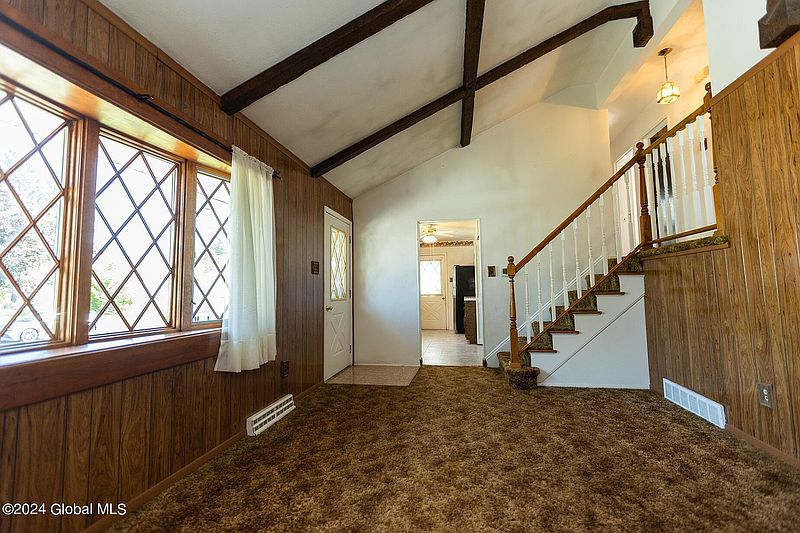 4th image of 30 Nelson Avenue