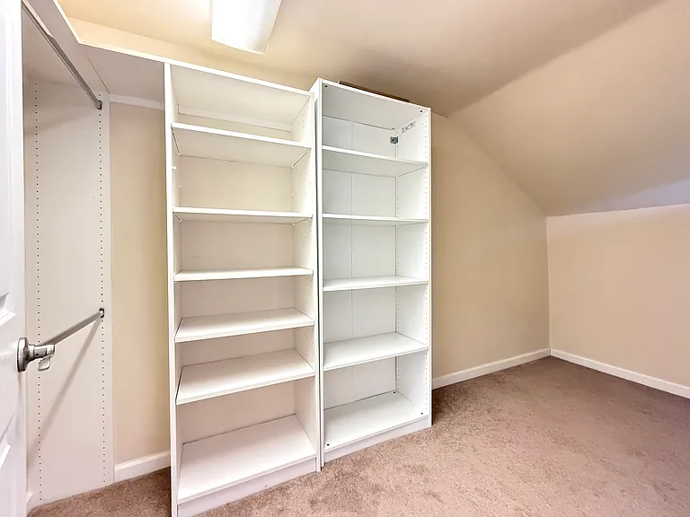 799 Emmons Ave — Photo 26