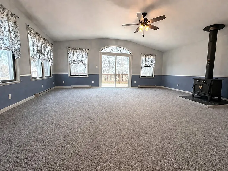 2119 Oaklyn Dr — Photo 5