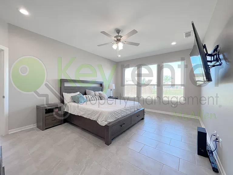 4708 Ensenada Ave — Photo 22