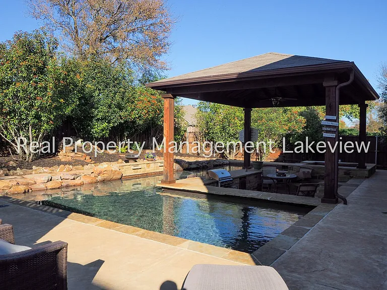 7500 Waterside Pl — Photo 39